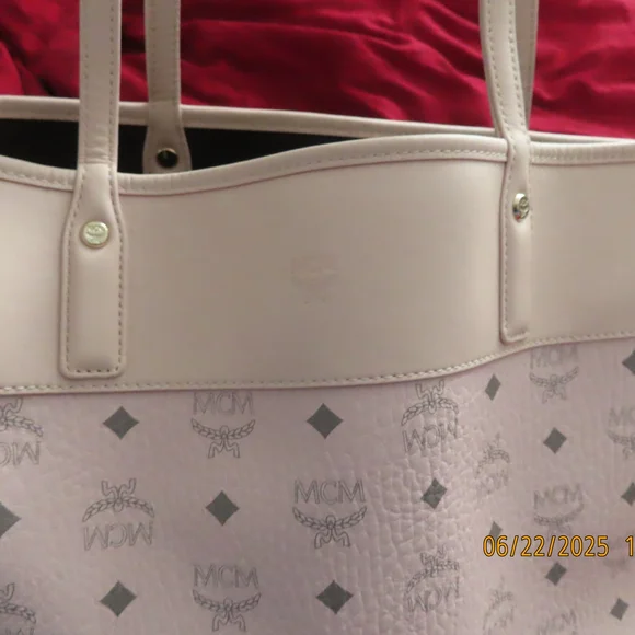 MCM Pink Tote Bag with Structured Design - Picture 6 of 9